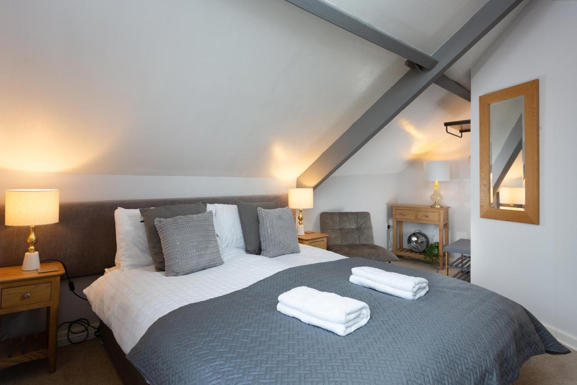 Bootham Court Grade II Duplex Apartment With Free Parking & Wi-Fi - Sleeps 2-6 People York Exterior foto