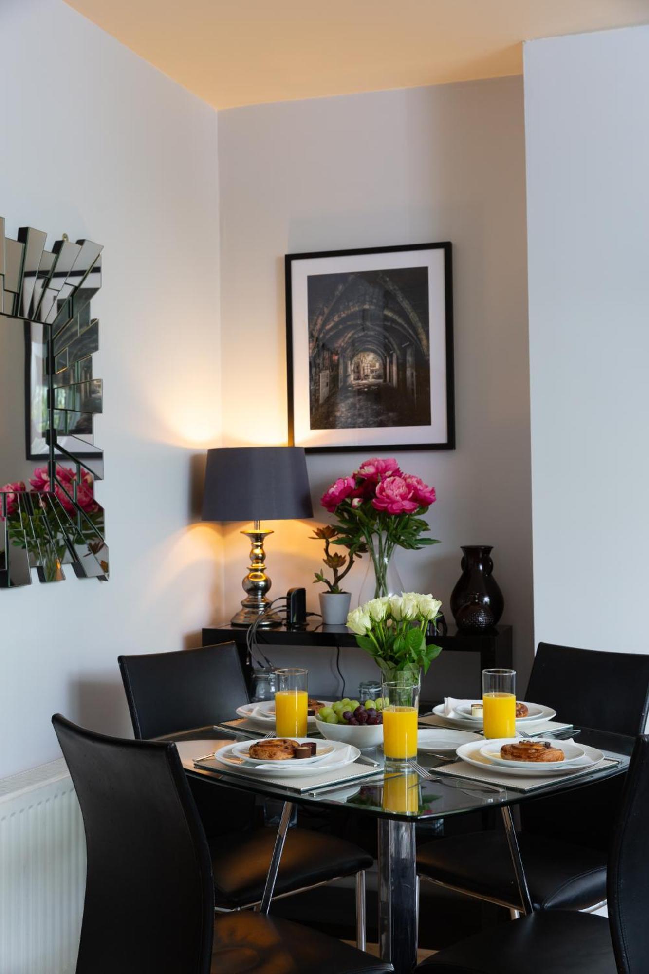 Bootham Court Grade II Duplex Apartment With Free Parking & Wi-Fi - Sleeps 2-6 People York Exterior foto