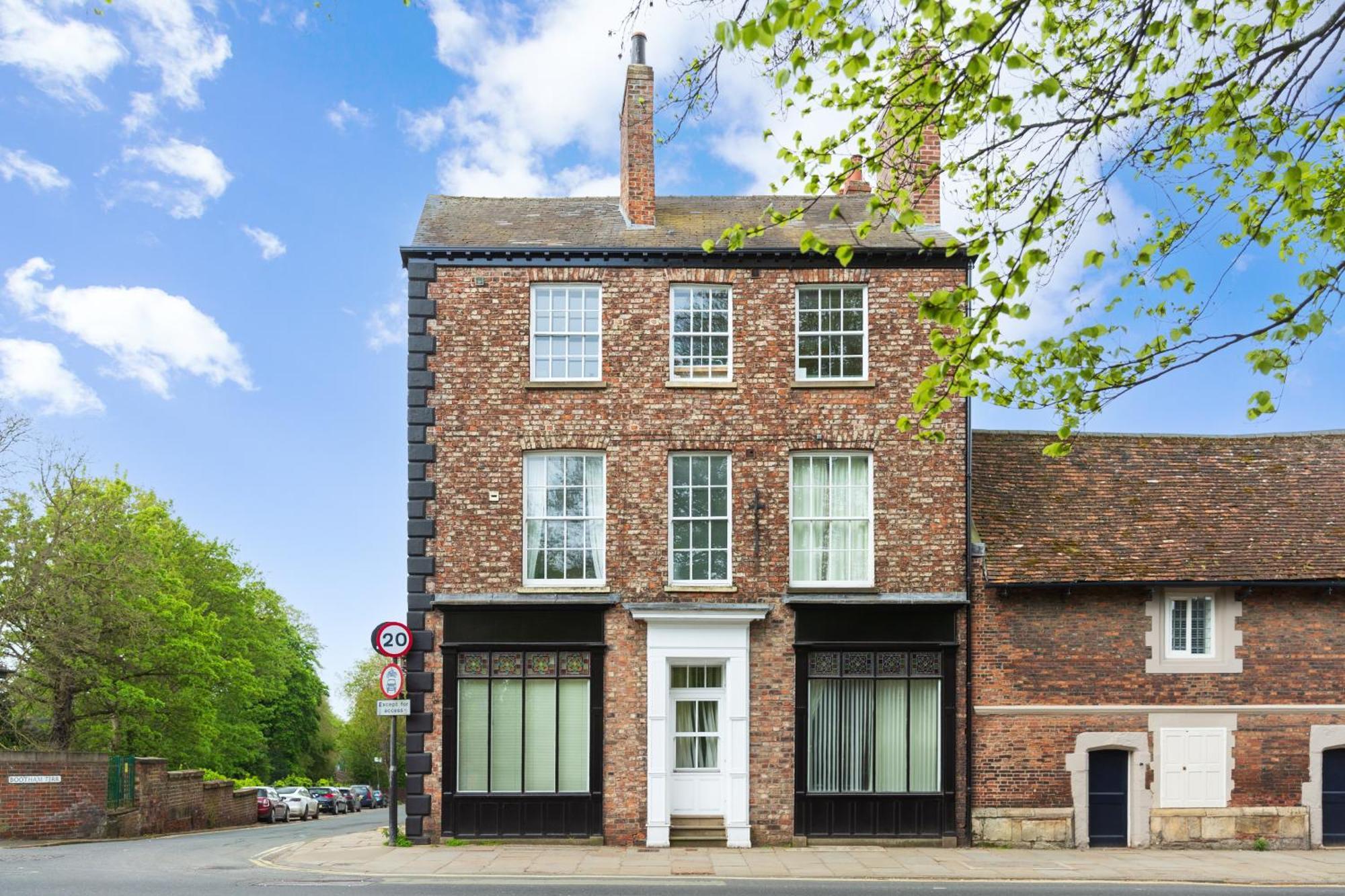 Bootham Court Grade II Duplex Apartment With Free Parking & Wi-Fi - Sleeps 2-6 People York Exterior foto